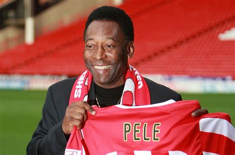 Watch trailers & learn more. Pelé Profile