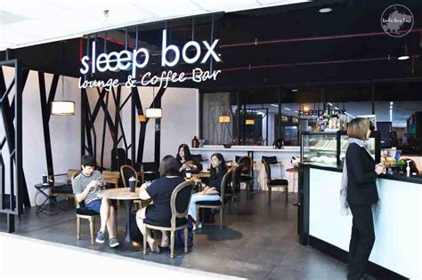 Inside Bangkok Don Muang Sleepbox Airport Hotel | Linda Goes East