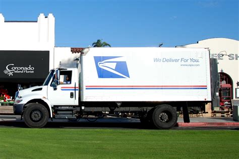 United States Postal Service Usps International Box Truck A Photo On Flickriver