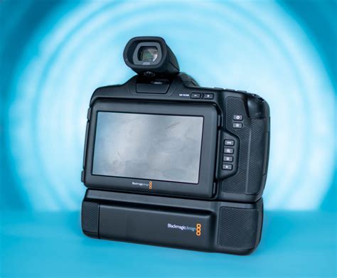 Reviewing The New Blackmagic Pocket Cinema Camera 6k Pro Laptrinhx News