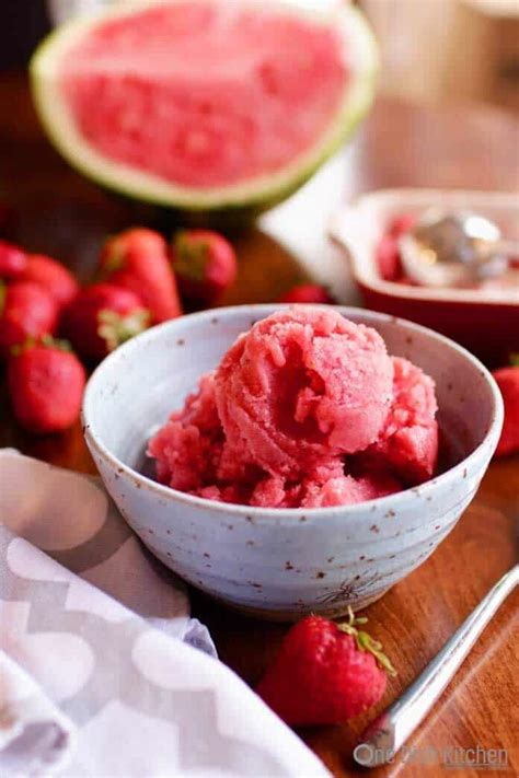 13 Simple Refreshing Frozen Watermelon Desserts