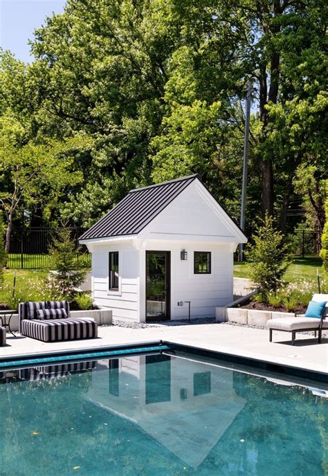 Modern Farmhouse Poolhouse Modern Farmhouse Poolhouse With Metal Roof