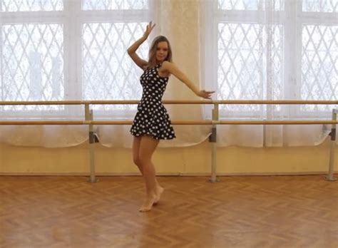 رقص دختر زیبای روس با ۶ آهنگ ایرانی