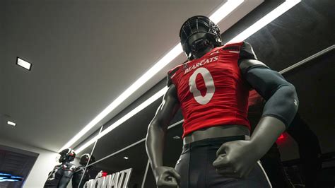 Cincinnati Football Bearcats Unveil New Game Day Locker Room