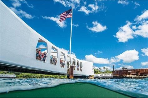 Private Tour In Luxury Car Pearl Harbor Uss Arizona Memorial Battleship