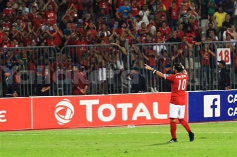 قال عماد متعب مهاجم الأهلي ومنتخب مصر السابق، إن الفريق الأحمر قدم أداء متباينا أمام بايرن ميونخ أمس الإثنين، في نصف نهائي كأس العالم للأندية. متعب: لو تمسك بي الأهلي لما اعتزلت.. وجوزيه وافقني | يلاكورة
