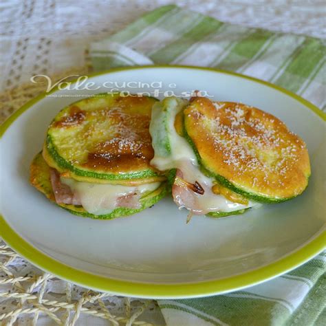 Maybe you would like to learn more about one of these? Zucchine pastellate al forno con prosciutto e formaggio ...