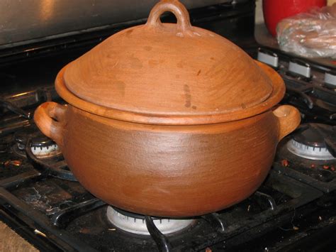 What Are The Reasons Why Clay Potscookware Popular Now