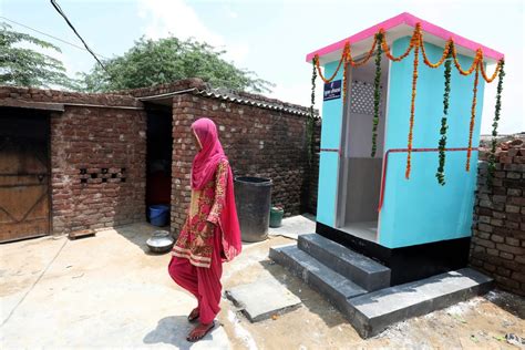 For India Toilets Are A Mostly Serious Issue The New York Times