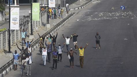 End Sars Protests 12 Killed In Police Firing On Peaceful Protestors In Nigerias Lagos World