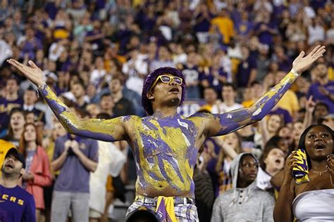 Sec Gets Signs From Lsu Fans