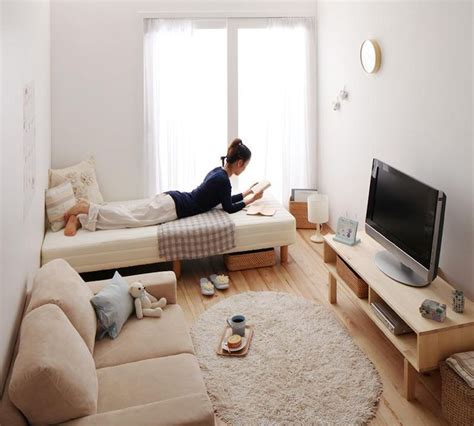 Japanese style sliding doors or screens. Flat clean | Small studio apartment decorating, Small room design, Studio apartment decorating