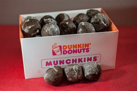 Munchkins 25 Munchkins Chocolate Glazed Dunkin Donuts Dunkin
