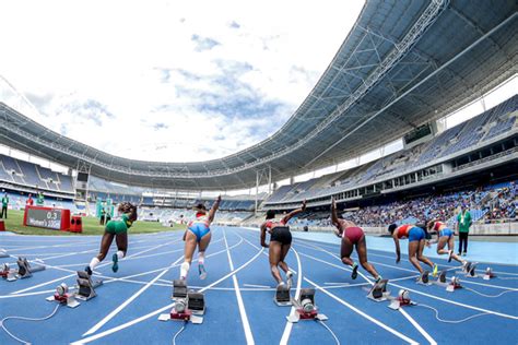 Jun 28, 2021 · 6月28日、大阪府内のホテルで陸上の東京五輪日本代表内定会見が行われ、第105回日本選手権（6月24～27日／ヤンマースタジアム長居）で代表内定条件をクリアした8選手が出席。それぞれの戦いを振り返るとともにオリンピック本番への抱負を語った。. 東京オリンピック2020 陸上（短距離・中距離）の日本代表選手 ...
