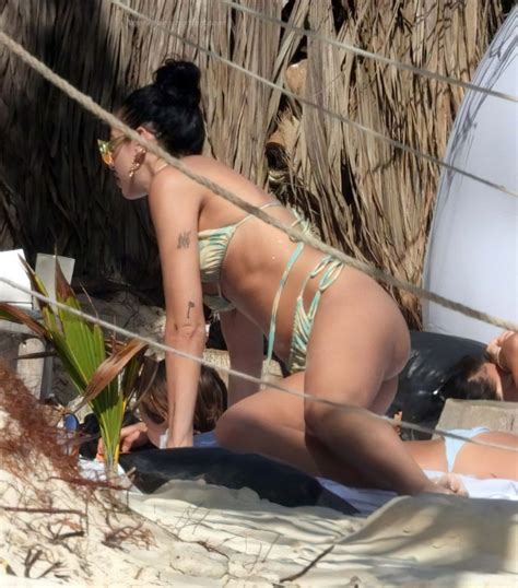 Dua Lipa Flaunts Her Sexy Butt On Vacation In Tulum Photos The