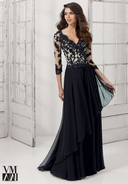 Choose Your Best Evening Gowns For A Perfect Look