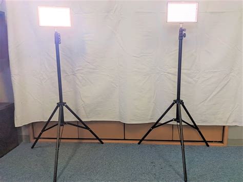 【ビデオなど】 Gskaiwen 180 Ledライト写真スタジオled照明キットライトスタンド付き調節可能なライト三脚写真ビデオライト