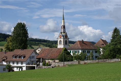 Schleitheim is a municipality in the canton of schaffhausen in switzerland. Kurze Kirchengeschichte von Schleitheim, Evang.-ref ...