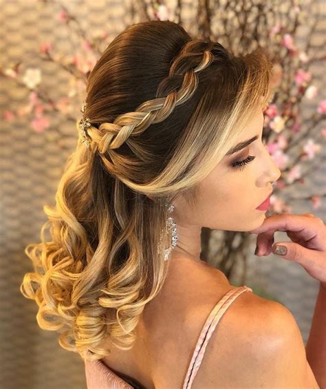 Party Hairstyles For Long Hair Quince Hairstyles Face Shape Hairstyles Bride Hairstyles