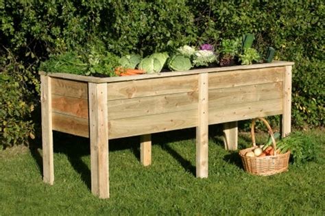 Gardening in elevated raised beds is basically a hybrid gardening technique. Pallet Raised Garden Beds | Pallet Ideas