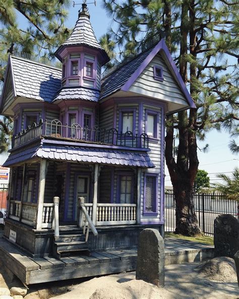 Gothic Victorian Style Tiny House Victorian Architecture Hgtv An