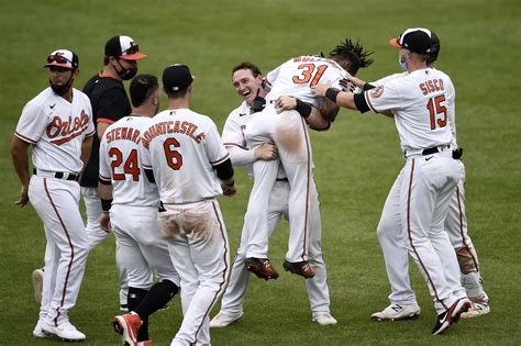 Orioles Come Out On Top Of Back And Forth Game To Split Series With