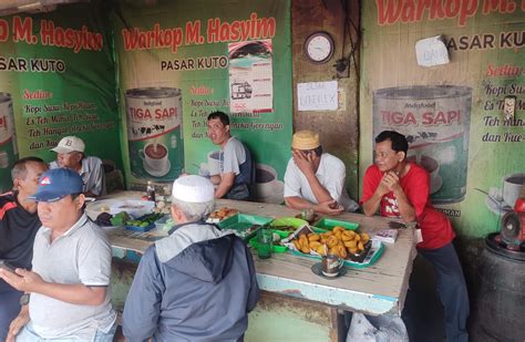 Warung Sarapan Pagi Legendaris Palembang Buka 24 Jam Harga Terjangkau