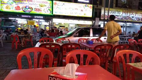 The indigenous malay are muslim, the indian malay are hindu, and the chinese malay are buddhists. Jalan Alor, Kuala Lumpur - YouTube