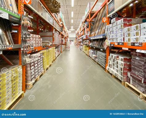 Aisle at the Home Depot Hardware Store, San Diego, USA Editorial Stock