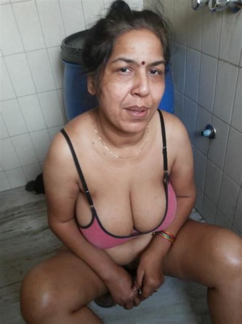 Meena Nude Big Boobs Bhabhi 45 Pics Xhamster