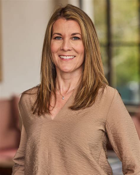 About Cammie Calcagno-Newell