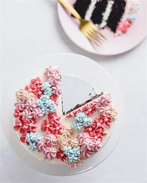 How To Pipe Basic Buttercream Drop Flowers Baking Butterly Love