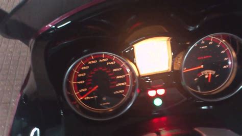 Scopri su moto.it prezzo e dettagli, foto e video, pareri degli utenti, moto gilera nuove e usate. Intermitentes GILERA GP 800 - YouTube