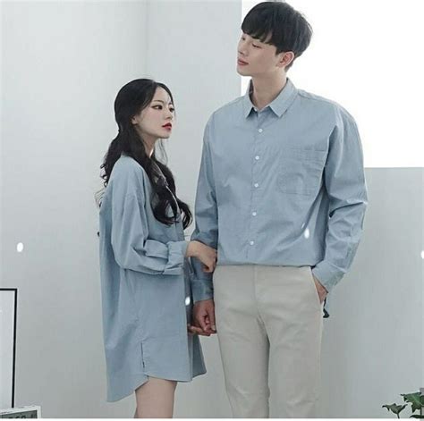 Couples in lookalike outfits are a rising trend in seoul, as seen in our style out there documentary that explored the burgeoning industry that revolves around the tradition of celebrating relationships. Pin by Neni Manahane on Style | Couple outfits, Fashion ...