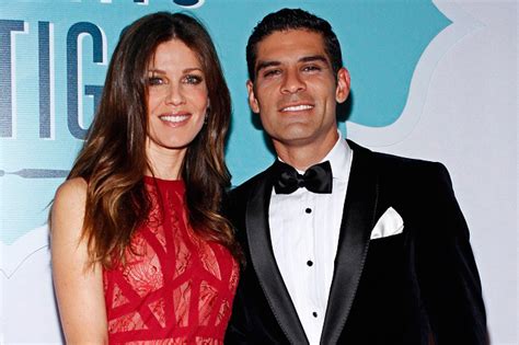 Agencia méxico las diferencias entre adriana lavat y rafael márquez parecen no tener fin, luego de que en 2008 concluyeran su matrimonio en medio de un tremendo pleito legal por la manutención de sus hijos, rafaella y santiago. Adriana Lavat habla sobre la relación de Rafael Márquez y ...