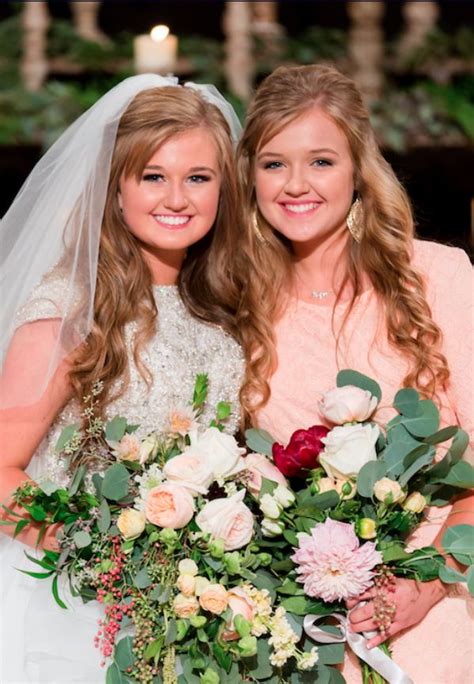 Kendra Duggar Caldwell And Lauren Caldwell Duggar Wedding Wedding Photos Duggars