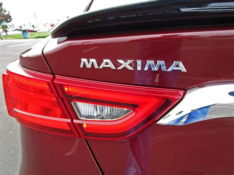 2017 Nissan Maxima Sr 14