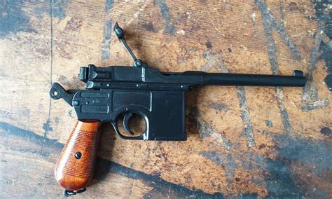 Wh Mauser C96replica Made Of Cast Metal With Light Brown Handles