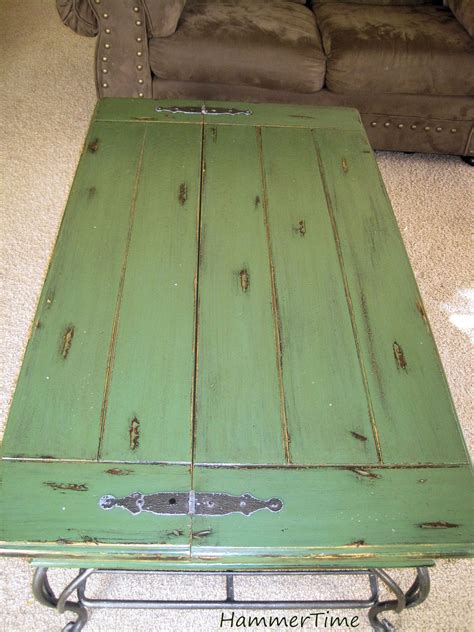 A few weeks ago, i decided to do a super quick paint revamp of our coffee table. HaMmEr TiMe!: Coffee table revamp...