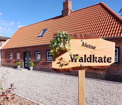 Check spelling or type a new query. Bildergalerie von Ferienhaus Kleine Waldkate, 3 Hunde ...