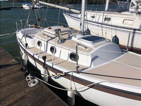 1992 Compact 23 Sailboat For Sale In Florida