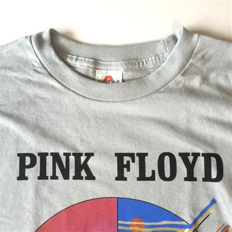 Check out our pink floyd shirt wish you were here selection for the very best in unique or custom, handmade pieces from our clothing shops. 【楽天市場】ロックTシャツ バンドTシャツ PINK FLOYD "wish you were here" プリント ...