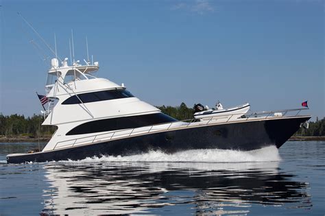 82 Viking Yacht 2016 Untethered For Sale In Us Denison Yacht Sales