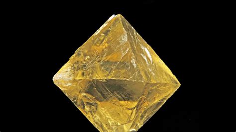 Gold Fluorite Properties And Meaning Photos Crystal Information
