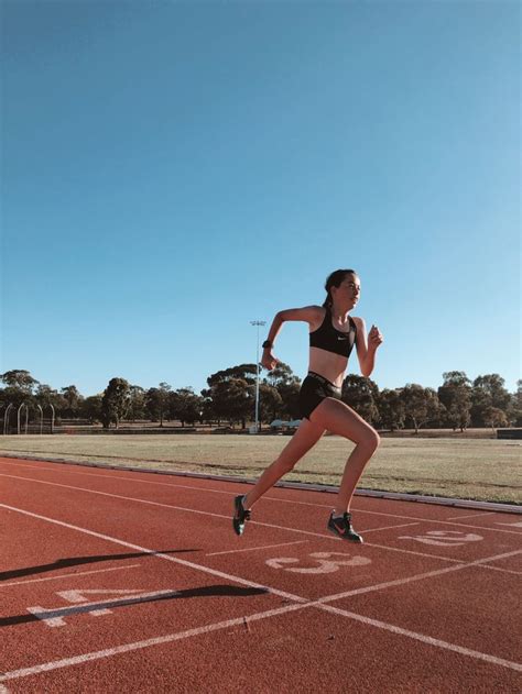 Pin By Roos On Atletiek In 2021 Aesthetic Running Running Aesthetic