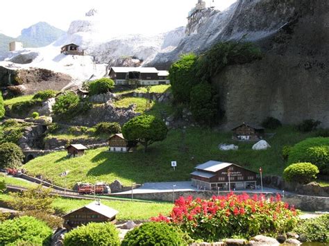 Visitluxembourg.com is the official website of luxembourg for tourism. La pequeña "suiza" Luxemburgo