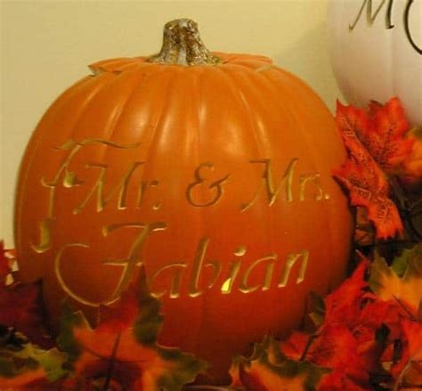 Fall Wedding Pumpkin Carvings For Table Décor