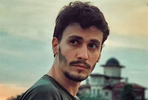 Jun 09, 2021 · beste : Bertan Asllani po i rikthehet muzikës pas një kohe të ...
