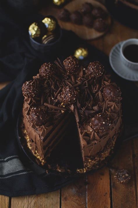 Ferrero rocher gâteau gâteau au chocolat layer cake layer cake au chocolat nutella 89 commentaires : Rocher Torte für Schoko-Liebhaber | Rezept | Rocher torte ...