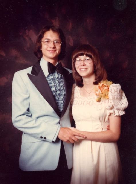 40 cool pics of the 70s prom couples vintage news daily